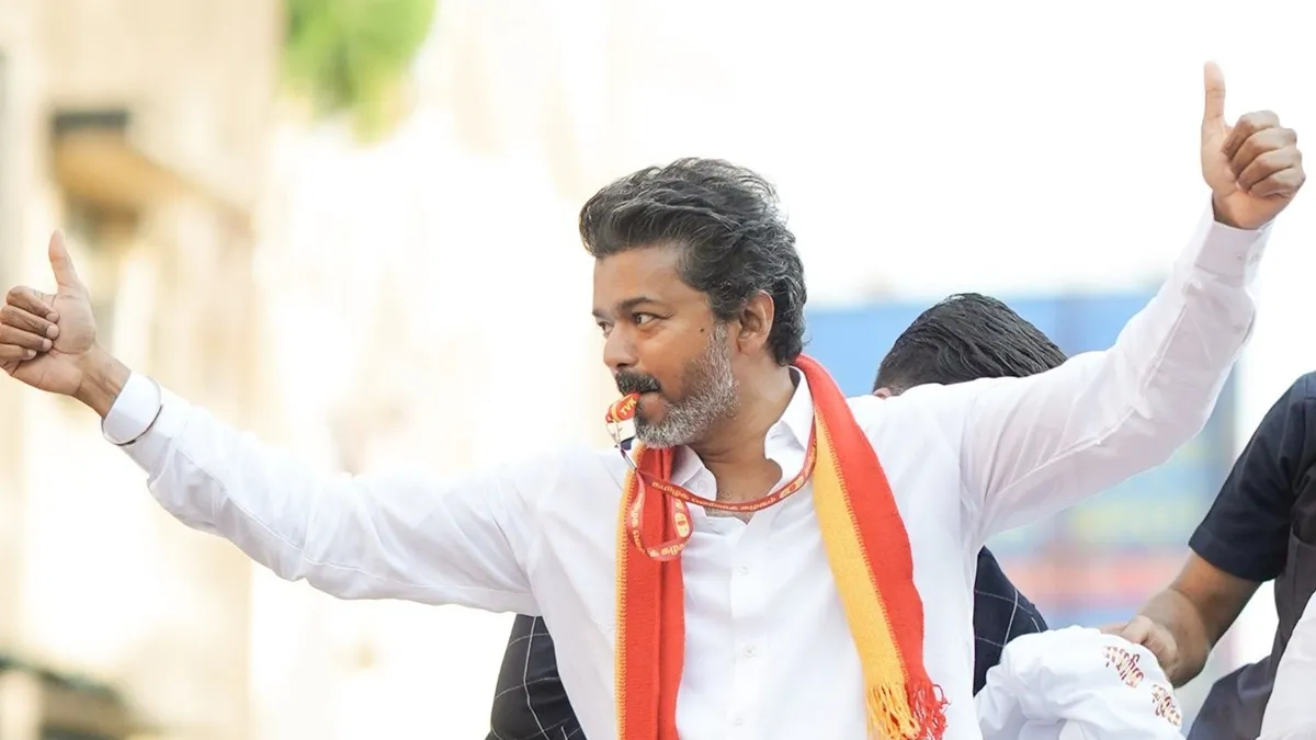 தவெக தேர்தல் அறிக்கை.. விஜய் தந்த 10 உத்தரவாதங்கள்.. கவனிக்க வேண்டிய கடைசி பாயிண்ட்